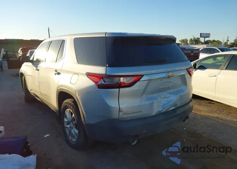 2018 Chevrolet Traverse Ls z USA, uszkodzony, nr VIN 1GNERFKW8JJ144754